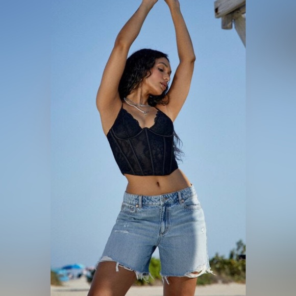 Garage Boyfriend Shorts - Picture 1 of 4